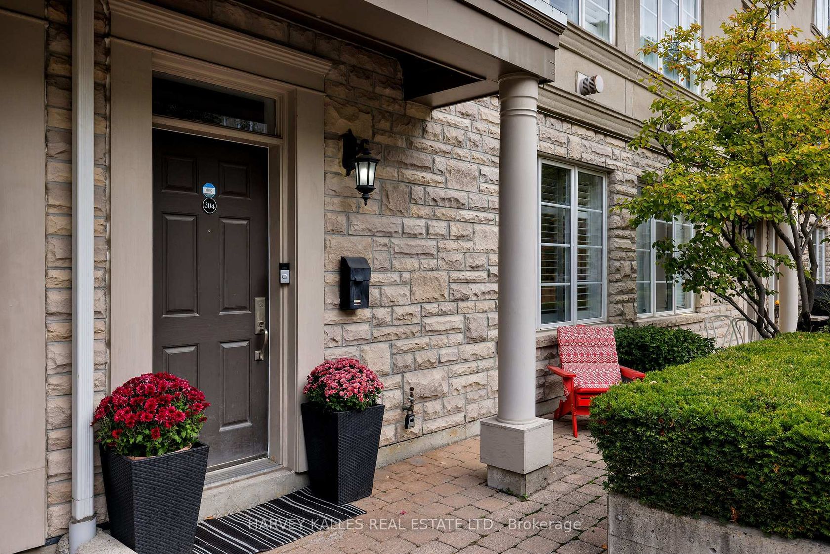 304 - 51 York Mills Road, York Mills, Toronto photo 4 304 - 51 York Mills Road, York Mills, Toronto photo 4