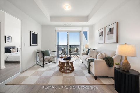 Photo 15 at 2521 - 10 Abeja Street, Concord, Vaughan