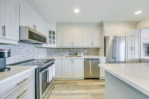 Photo 16 at 2005 - 260 Scarlett Road, Smythe, Toronto Photo 16 at 2005 - 260 Scarlett Road, Smythe, Toronto