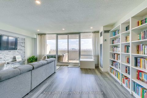 Photo 19 at 2005 - 260 Scarlett Road, Smythe, Toronto