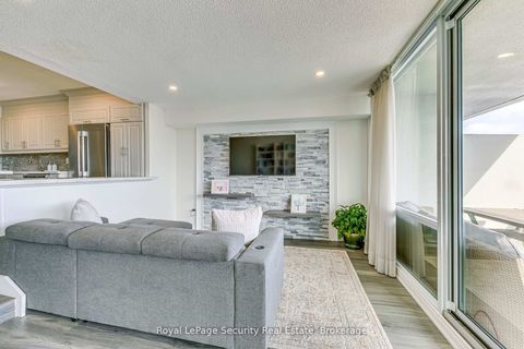 Photo 20 at 2005 - 260 Scarlett Road, Smythe, Toronto Photo 20 at 2005 - 260 Scarlett Road, Smythe, Toronto