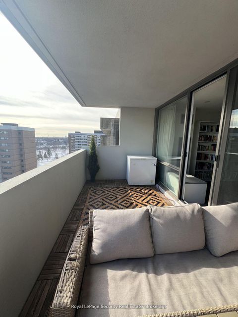 Photo 26 at 2005 - 260 Scarlett Road, Smythe, Toronto