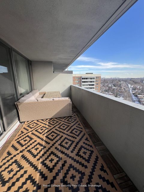 Photo 27 at 2005 - 260 Scarlett Road, Smythe, Toronto