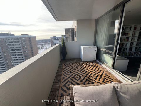 Photo 28 at 2005 - 260 Scarlett Road, Smythe, Toronto