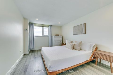 Photo 30 at 2005 - 260 Scarlett Road, Smythe, Toronto