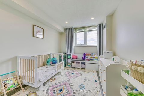 Photo 33 at 2005 - 260 Scarlett Road, Smythe, Toronto