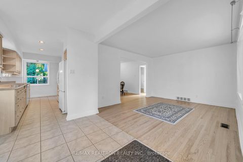 Photo 3 at 235 Churchill Avenue, Willowdale West, Toronto
