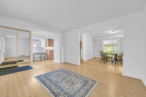 Photo 4 at 235 Churchill Avenue, Willowdale West, Toronto