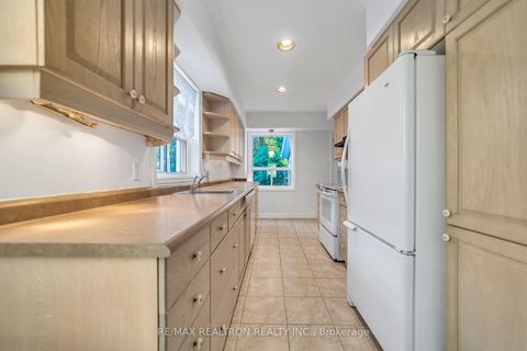 Photo 6 at 235 Churchill Avenue, Willowdale West, Toronto