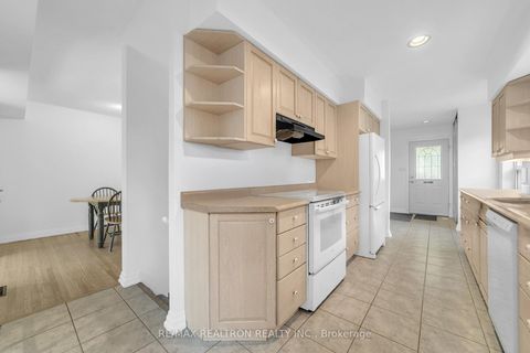 Photo 7 at 235 Churchill Avenue, Willowdale West, Toronto