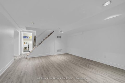 Photo 31 at 235 Churchill Avenue, Willowdale West, Toronto