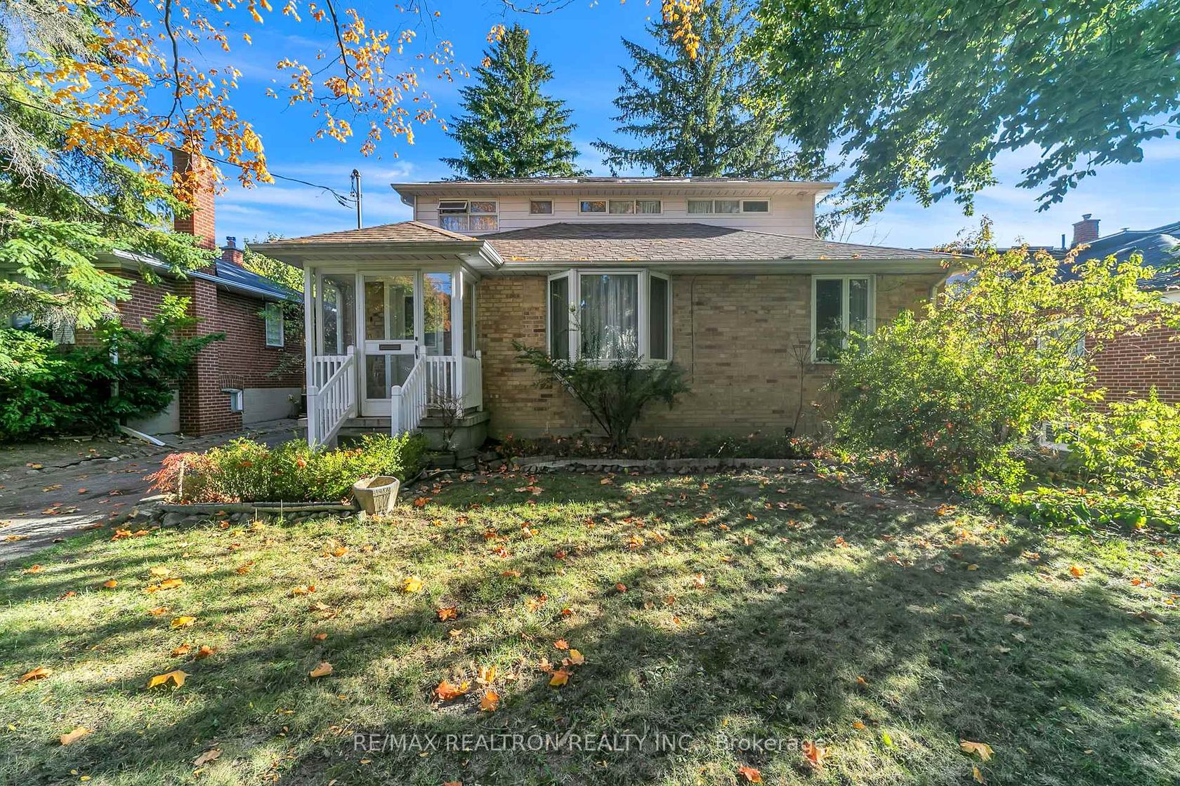 235 Churchill Avenue, Willowdale West, Toronto 