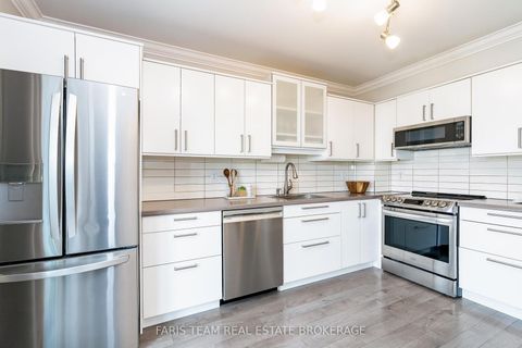 Photo 4 at 220 Churchland Drive, Holly, Barrie