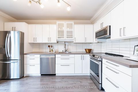 Photo 5 at 220 Churchland Drive, Holly, Barrie