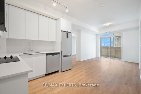 Photo 4 at 1414 - 10 Abeja Street, Concord, Vaughan