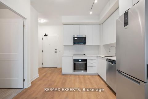 Photo 5 at 1414 - 10 Abeja Street, Concord, Vaughan