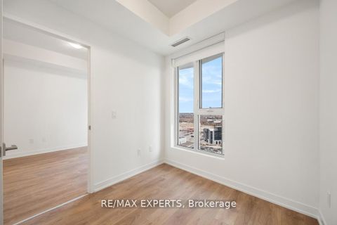 Photo 13 at 1414 - 10 Abeja Street, Concord, Vaughan