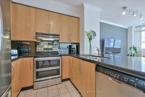 Photo 5 at 413 - 555 Yonge Street, Yonge Corridor, Toronto