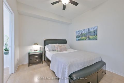 Photo 16 at 413 - 555 Yonge Street, Yonge Corridor, Toronto