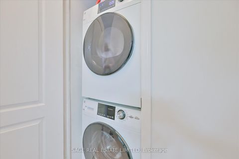 Photo 18 at 413 - 555 Yonge Street, Yonge Corridor, Toronto