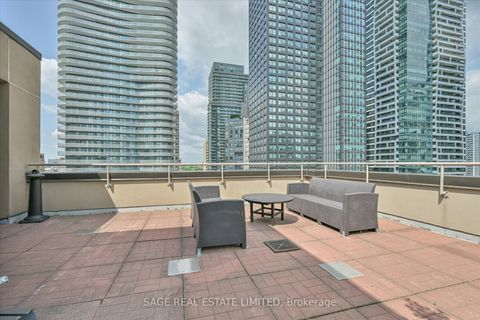 Photo 25 at 413 - 555 Yonge Street, Yonge Corridor, Toronto