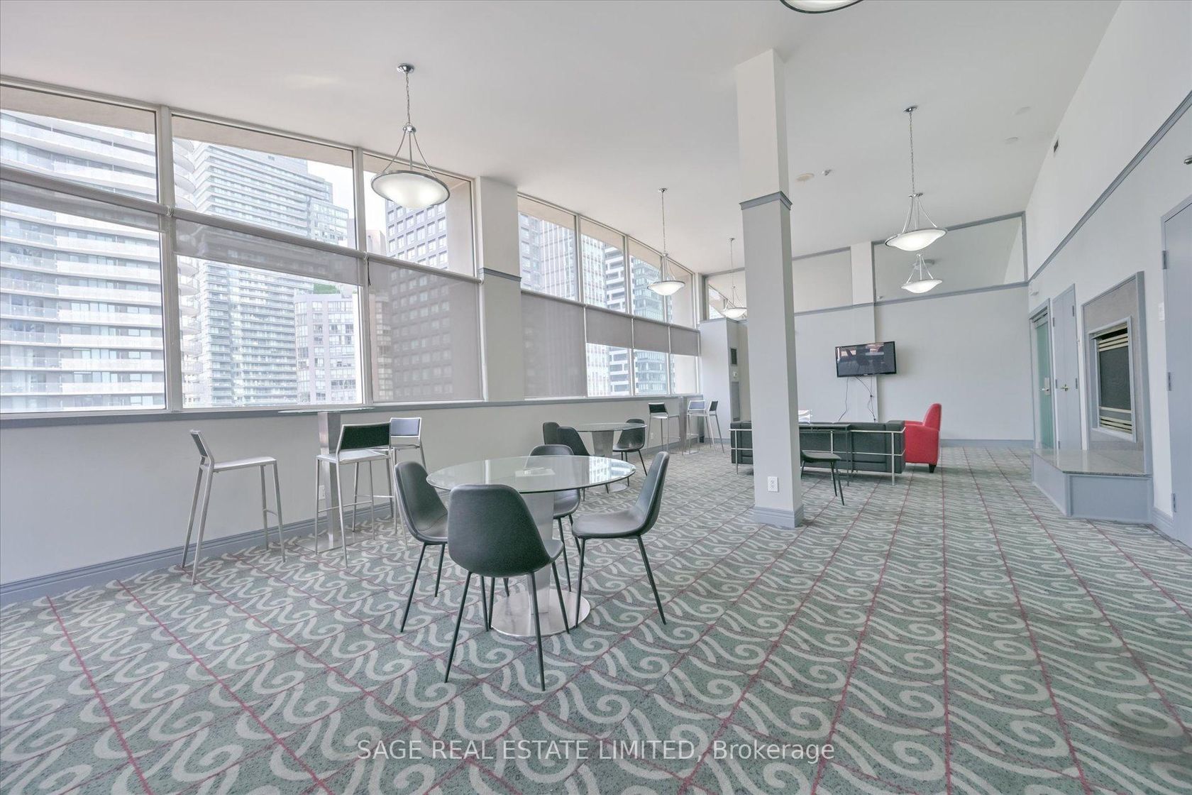 Photo 23 at 413 - 555 Yonge Street, Yonge Corridor, Toronto Photo 23 at 413 - 555 Yonge Street, Yonge Corridor, Toronto