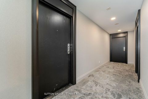 Photo 3 at 304 - 15 WINDERMERE Avenue, Swansea, Toronto