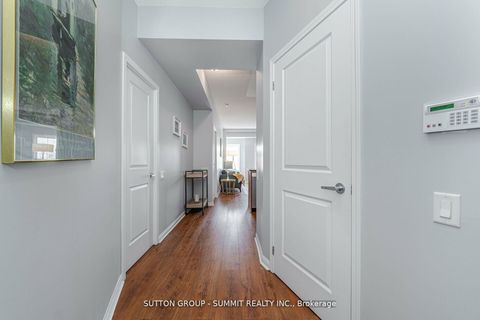 Photo 5 at 304 - 15 WINDERMERE Avenue, Swansea, Toronto Photo 5 at 304 - 15 WINDERMERE Avenue, Swansea, Toronto