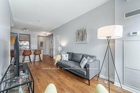 Photo 13 at 304 - 15 WINDERMERE Avenue, Swansea, Toronto Photo 13 at 304 - 15 WINDERMERE Avenue, Swansea, Toronto