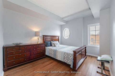 Photo 15 at 304 - 15 WINDERMERE Avenue, Swansea, Toronto Photo 15 at 304 - 15 WINDERMERE Avenue, Swansea, Toronto