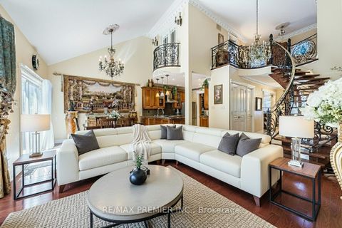 Photo 19 at 111 Arista Gate, Islington Woods, Vaughan