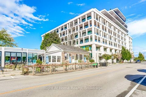 Photo 4 at 201 - 11 Bronte Road, BR Bronte, Oakville