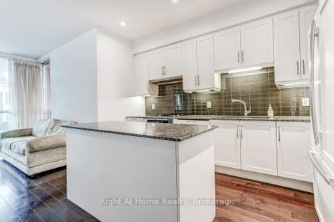 Photo 10 at 201 - 11 Bronte Road, BR Bronte, Oakville