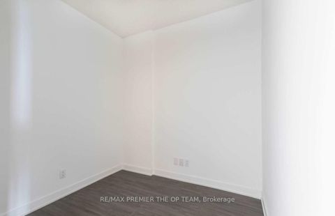 Photo 6 at 416 - 681 Yonge Street, Painswick South, Barrie