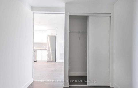 Photo 7 at 416 - 681 Yonge Street, Painswick South, Barrie