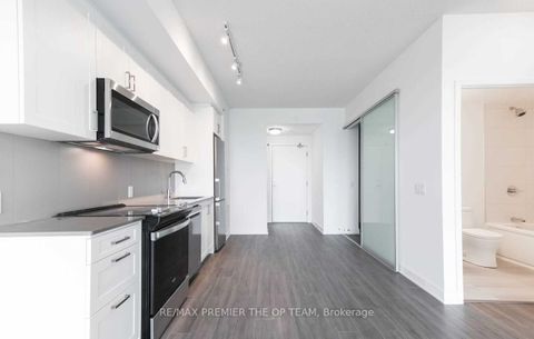 Photo 8 at 416 - 681 Yonge Street, Painswick South, Barrie