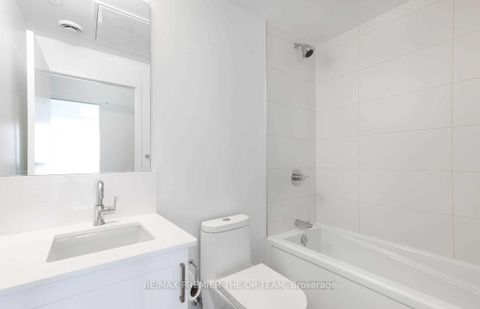 Photo 12 at 416 - 681 Yonge Street, Painswick South, Barrie Photo 12 at 416 - 681 Yonge Street, Painswick South, Barrie