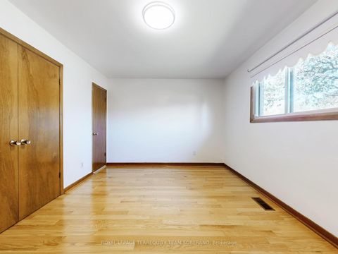 Photo 18 at 63 Melbert Road, West Deane, Toronto