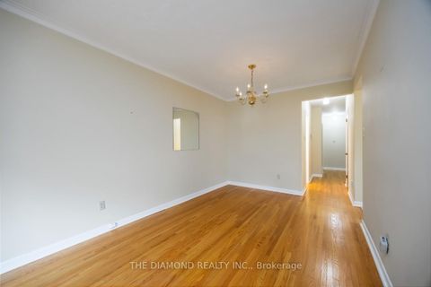 Photo 8 at 265 Woodsworth Road, Windfields, Toronto