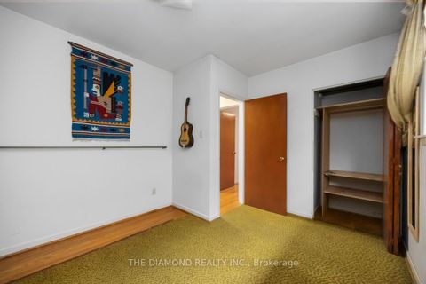 Photo 28 at 265 Woodsworth Road, Windfields, Toronto