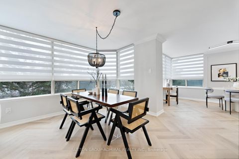 Photo 17 at 304 - 7 Townsgate Drive, Yorkhill, Vaughan