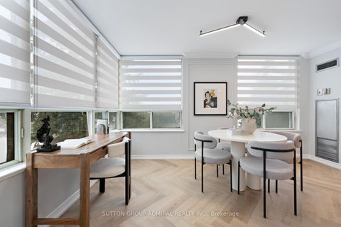 Photo 22 at 304 - 7 Townsgate Drive, Yorkhill, Vaughan