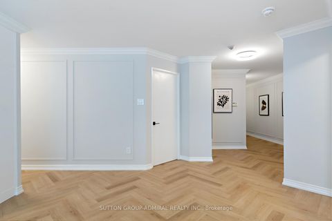 Photo 25 at 304 - 7 Townsgate Drive, Yorkhill, Vaughan