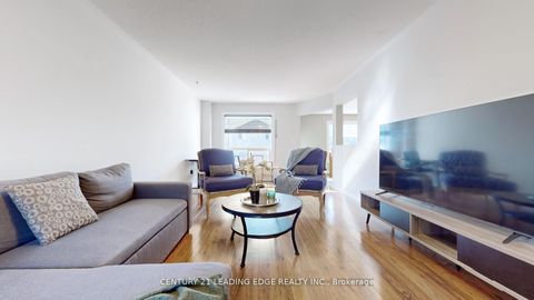 Photo 5 at 929 Glenbourne Court, Pinecrest, Oshawa