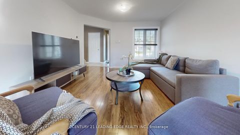 Photo 6 at 929 Glenbourne Court, Pinecrest, Oshawa