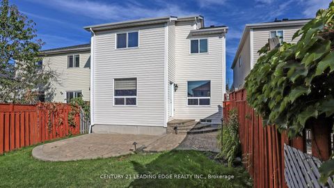 Photo 18 at 929 Glenbourne Court, Pinecrest, Oshawa