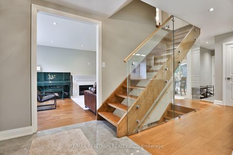 Photo 1 at 21 Meadowglade Crescent, Henry Farm, Toronto