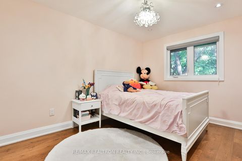 Photo 26 at 21 Meadowglade Crescent, Henry Farm, Toronto