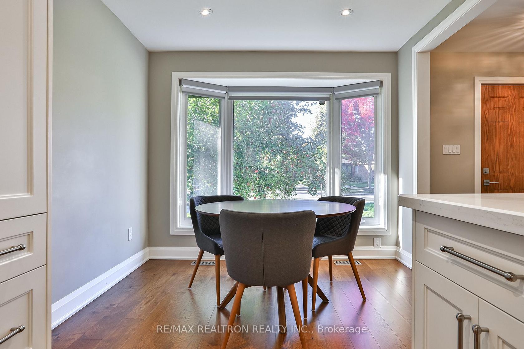Photo 10 at 21 Meadowglade Crescent, Henry Farm, Toronto Photo 10 at 21 Meadowglade Crescent, Henry Farm, Toronto