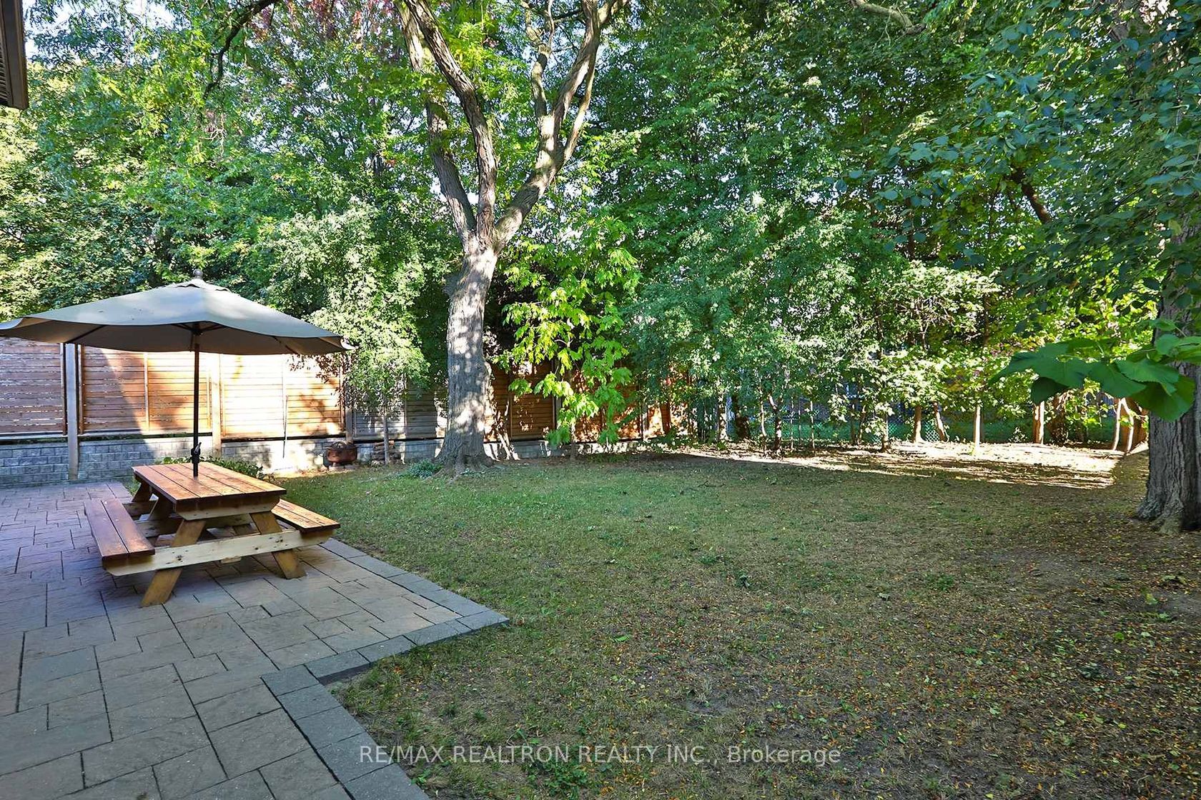 Photo 39 at 21 Meadowglade Crescent, Henry Farm, Toronto Photo 39 at 21 Meadowglade Crescent, Henry Farm, Toronto